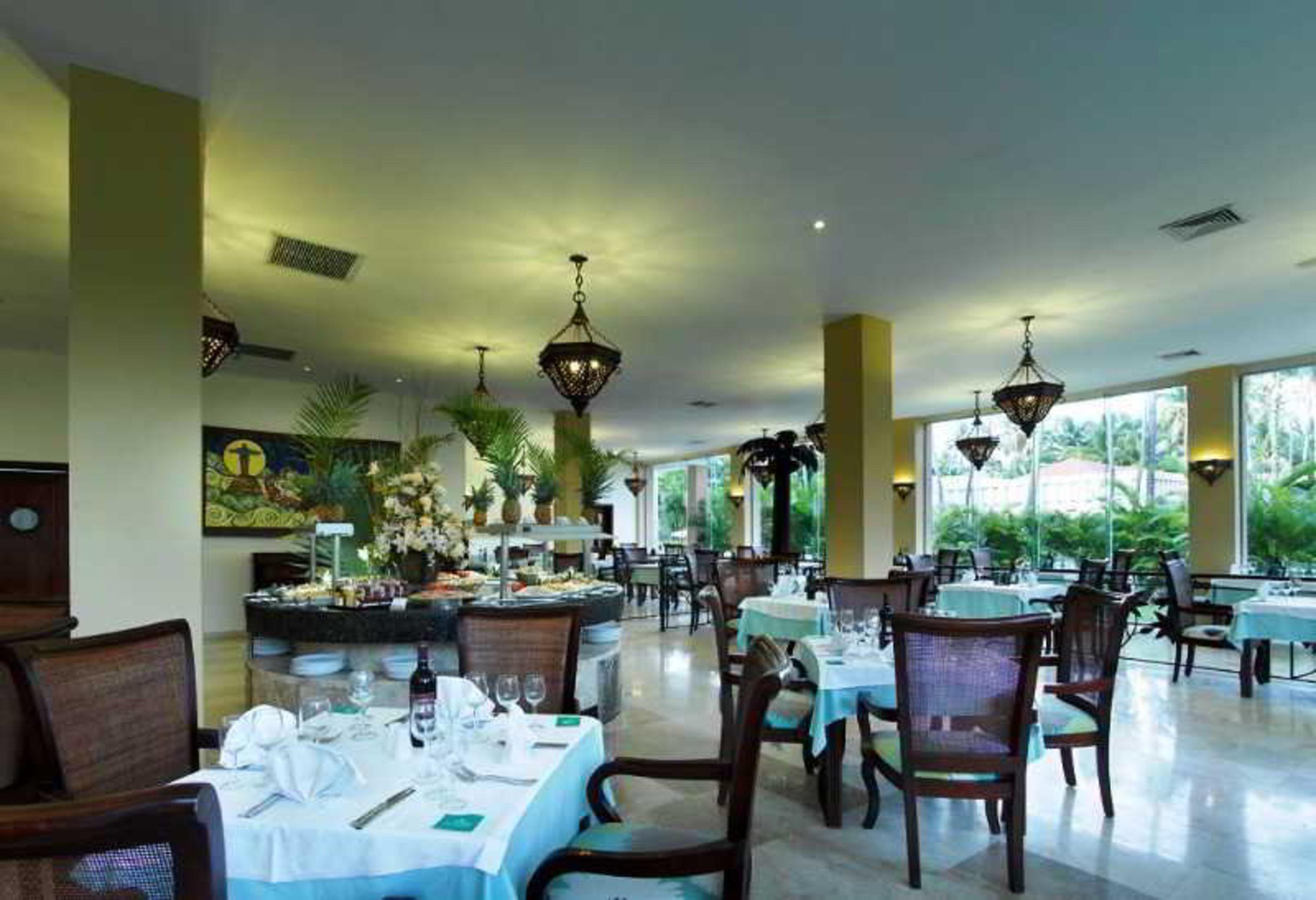 ホテル グランド パラディウム ババロ スイーツ リゾート&スパ オール インクルーシブ プンタ・カナ レストラン 写真